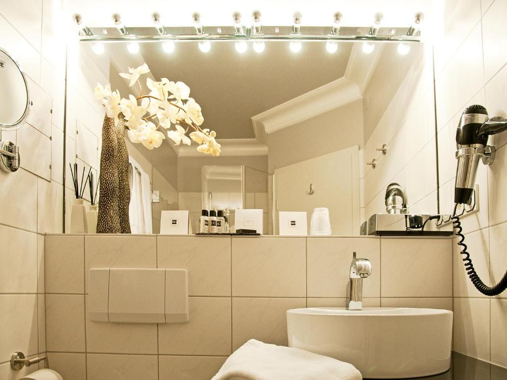 Amethyst Hotel Garni Lueneburg Deutsch Evern Bilik gambar